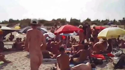 Cutie с видео клипове със секс малки цици се радва да се дръпне