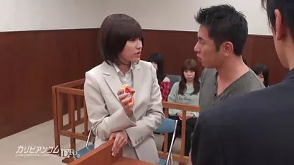 Момчето получи свирка от напомпана брюнетка и завърши лицето bezplatni sex klipove си