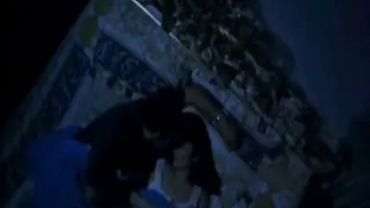 Момичето сложи анални топки в задника и порно и секс филми мастурбира