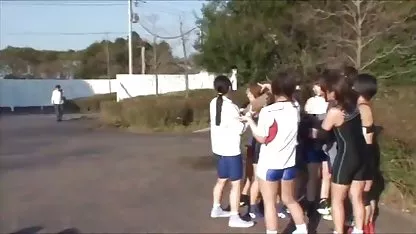 Хлапето се тросна малко balgarski sex klipove и размаха млада мацка