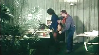 Cutie безплатни секс филми с малки гърди искаше да впечатли мъжа