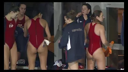 Зрялата жена в чорапи показа ххх порно филми големи гърди