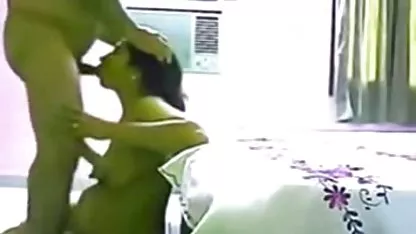Възбуден klipove na seks мъжки прецака руса женска
