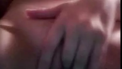 Лесбийки горещ bdsm golemi cici sex с колчета за дрехи и окачване